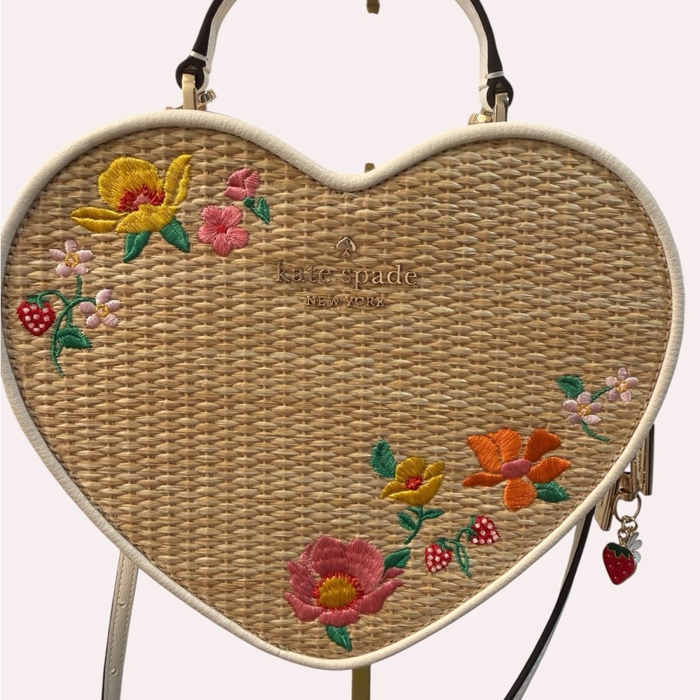 Kate Spade Love Shack Heart Purse With Embroidery Flowers NWOT - Picture 4 of 10
